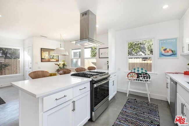 Building Photo - 4234 Verdugo Rd