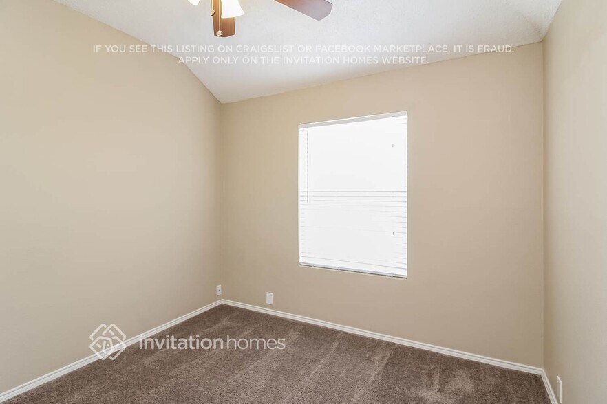 Building Photo - 1700 Lansdale Dr