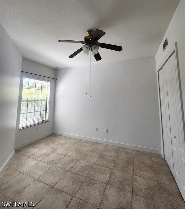 Building Photo - 1256 Carpazi Ct