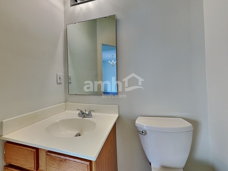 Building Photo - 214 Long Creek Pky