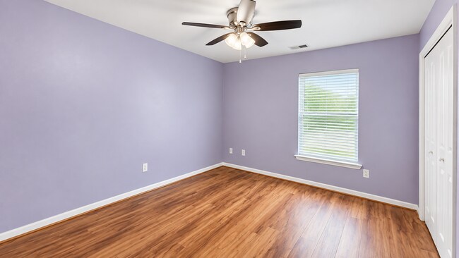 Building Photo - 5456 Bulls Bay Dr
