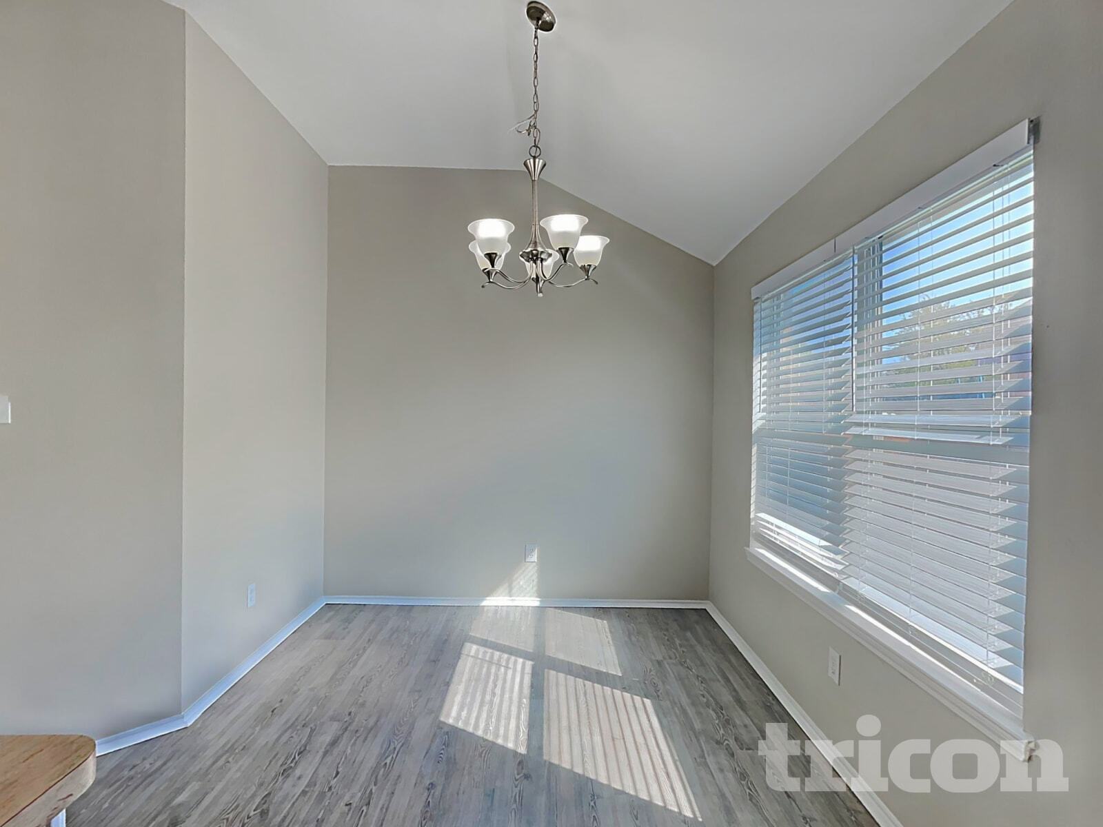 Building Photo - 1563 Nottingham Dr