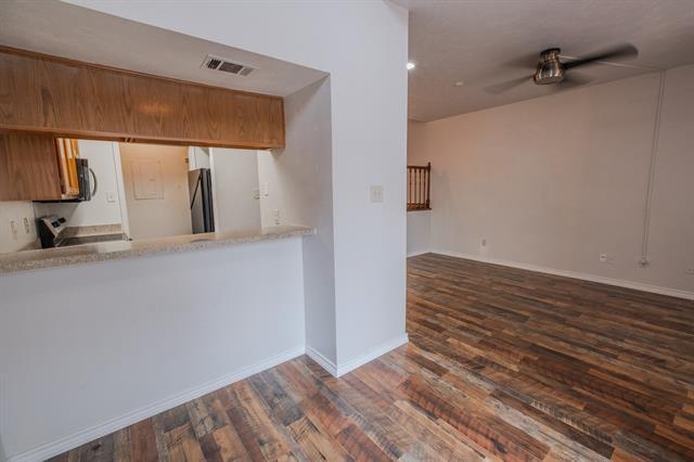 Building Photo - 501 Arbor Creek Dr