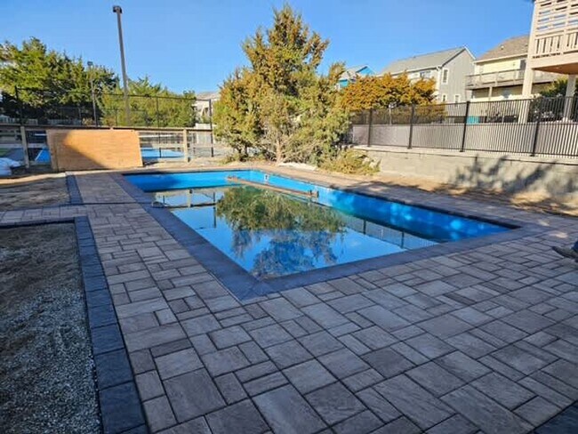 Building Photo - PLAN AND SECURE YOUR WINTER GETAWAY NOW, WHILE YOU HAVE THE BEST SELECTION