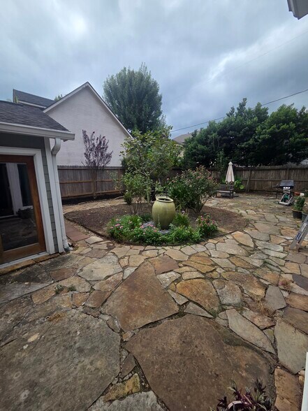 Backyard - 4531 Palmetto St