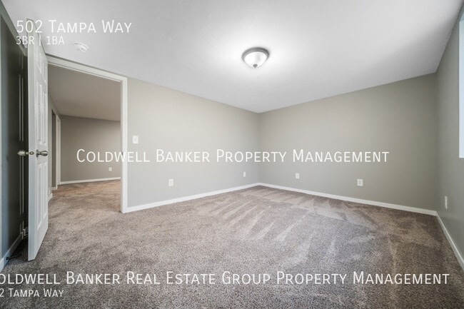 Building Photo - 502 Tampa Way