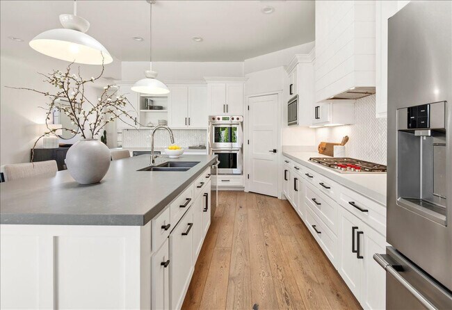 Building Photo - 3631 N 54th Ct