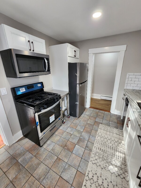 Building Photo - 39 Concord St