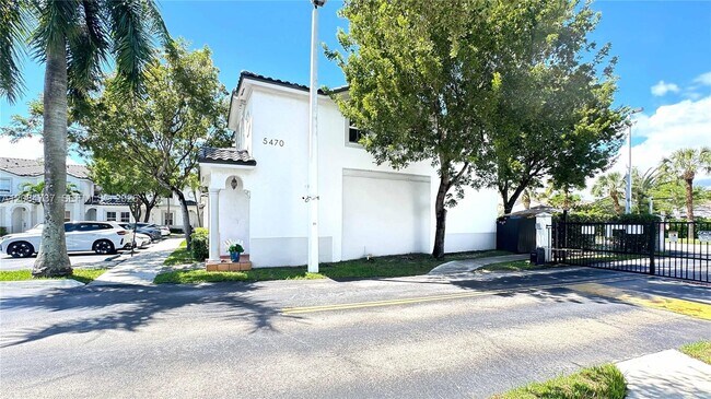Building Photo - 5470 NW 107th Ave
