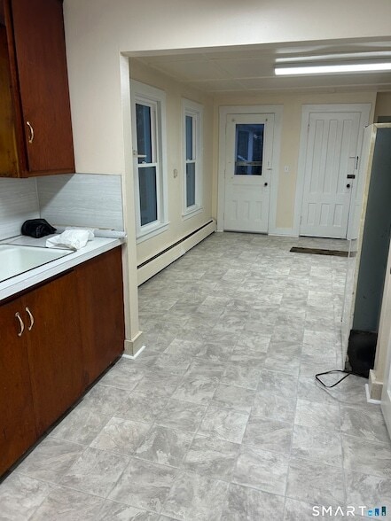 Building Photo - 63 Woodbine St