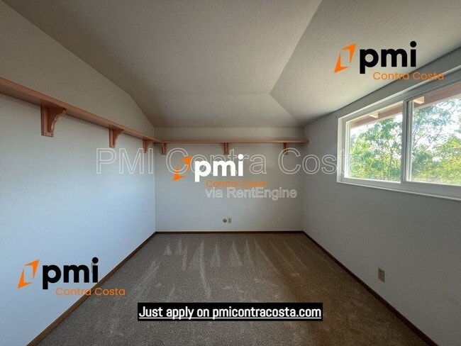 Building Photo - 2850 St Denis Dr