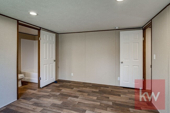 Building Photo - Chestnut St 119/Whispering Hills MHP