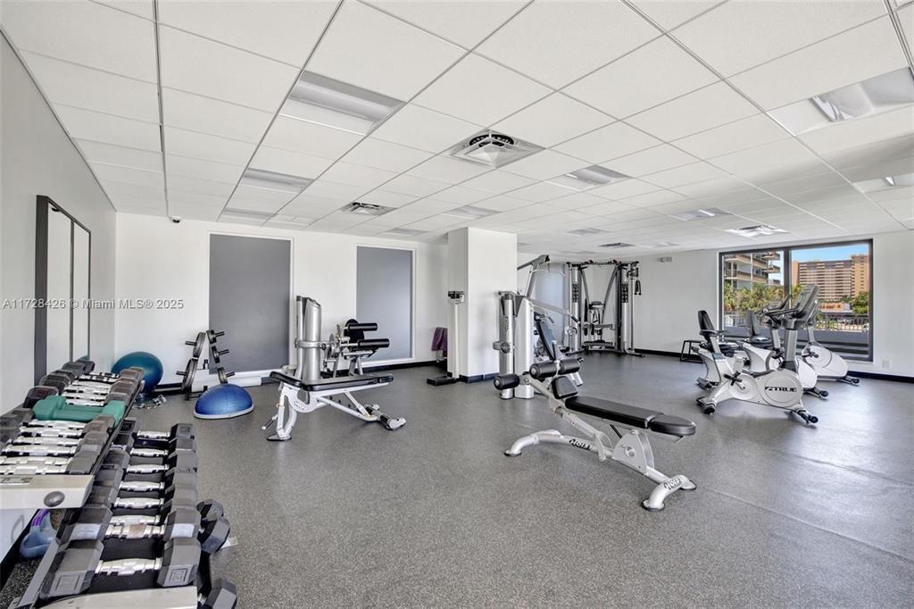 Building Photo - 3015 N Ocean Blvd