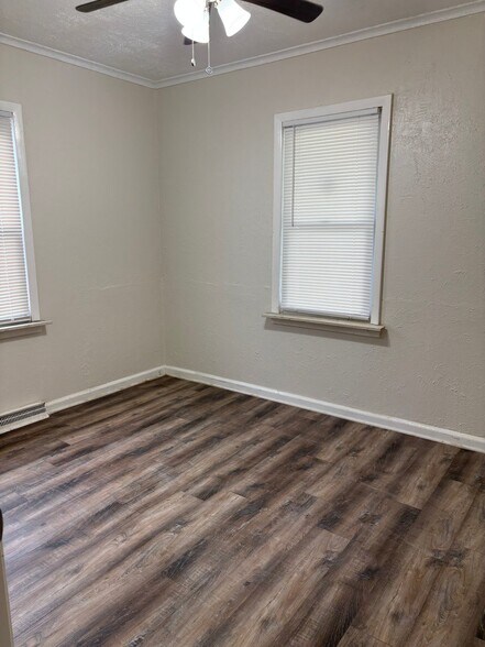 Building Photo - 622 McKeighan Ave