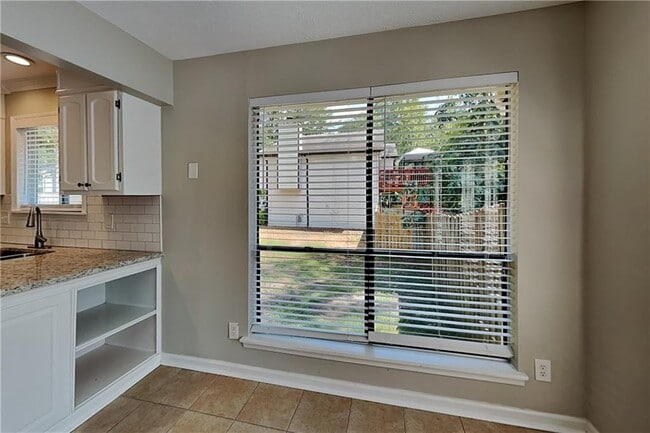 Building Photo - 4708 Jamerson Forest Cir