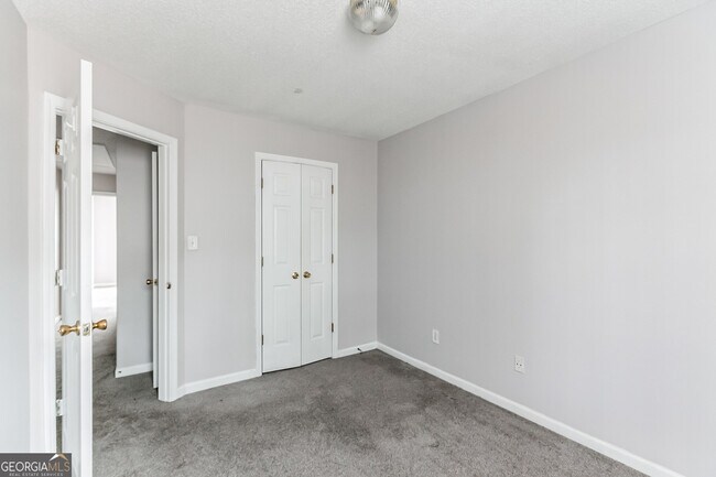 Building Photo - 3690 Brookwood Blvd
