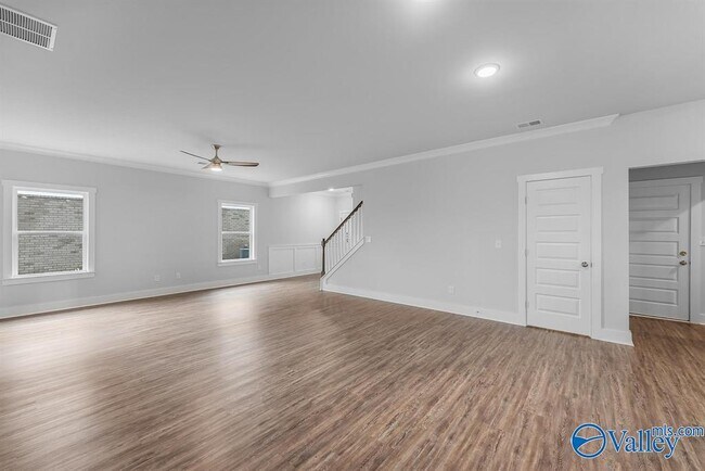 Building Photo - 3216 Southfield Ln SW