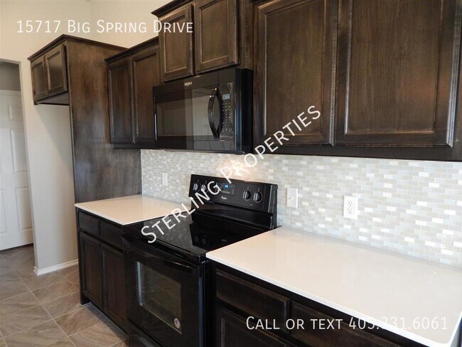 Building Photo - 15717 Big Spring Dr