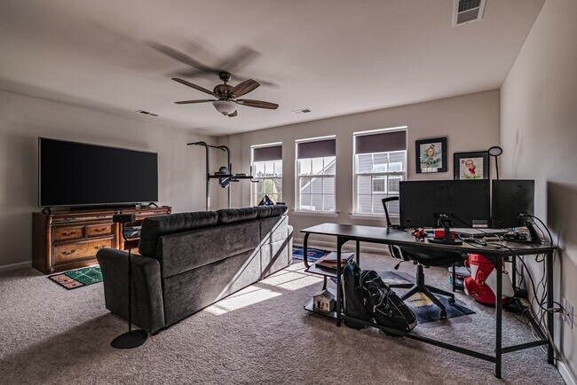 Building Photo - 10109 Wesleyan Hall Dr