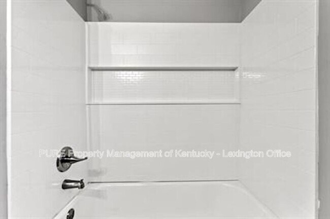 Building Photo - 1013 Patricia Ln