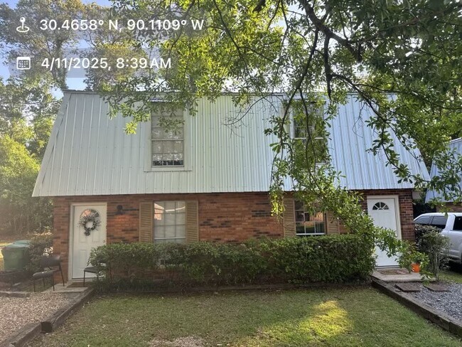 Primary Photo - 318 W 9th Ave