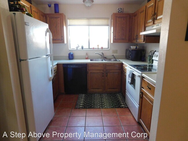 Building Photo - 2 br, 2 bath House - 961 Lakeside Drive #205