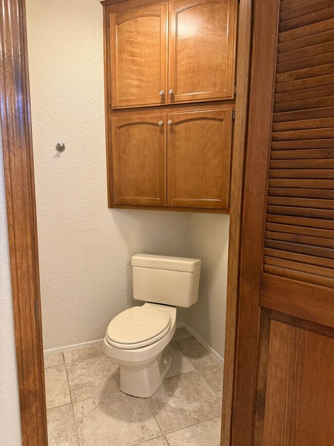 Building Photo - Price Reduced!! Desirable Uptown Sedona In...