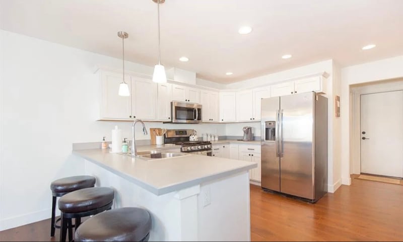 Building Photo - 1650 Davis Ln