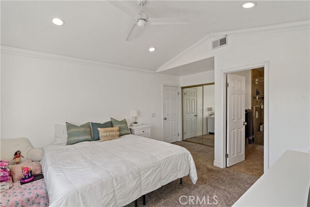 Building Photo - 2025 Fairmont Dr