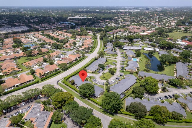 Building Photo - 6721 Bridlewood Ct