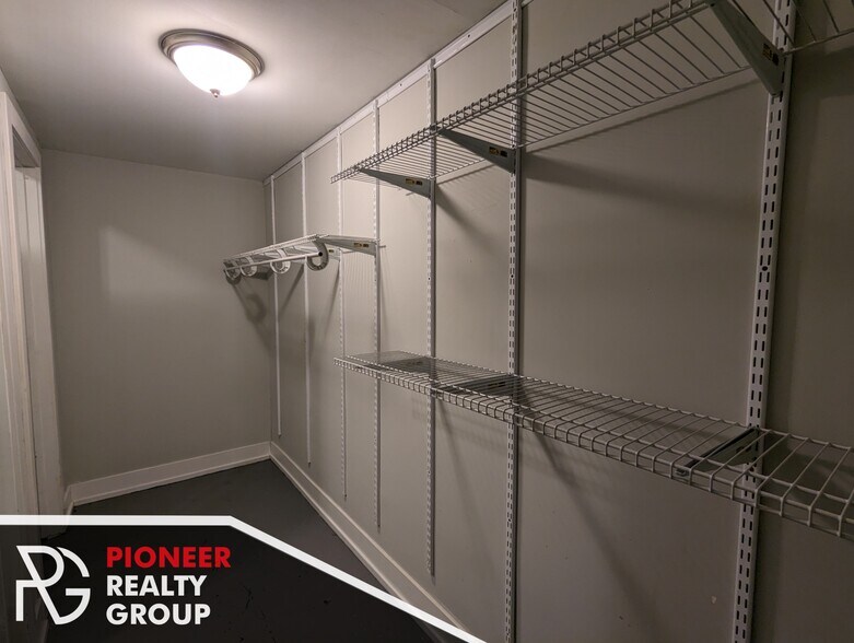 Building Photo - 2846 N Mildred Ave