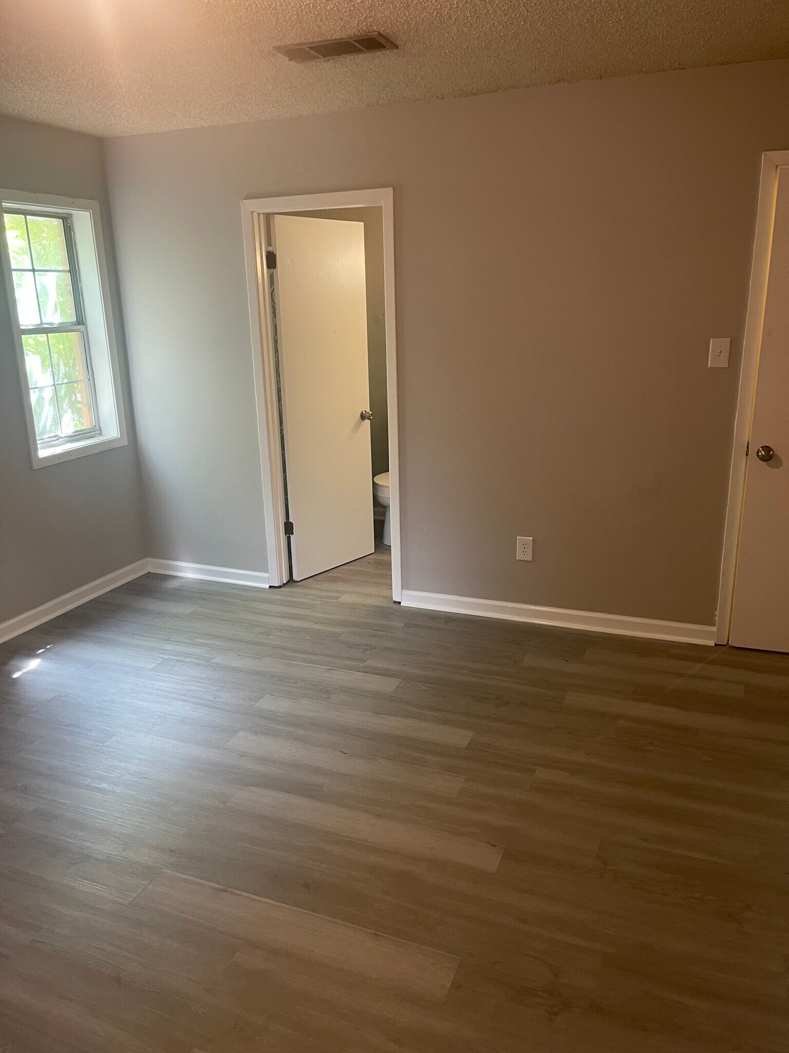 Building Photo - 5413 Laccasine Dr