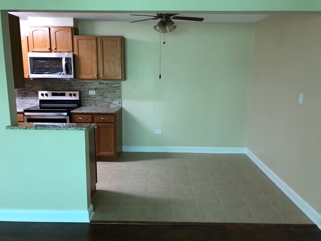Building Photo - 7425 Brookdale Dr