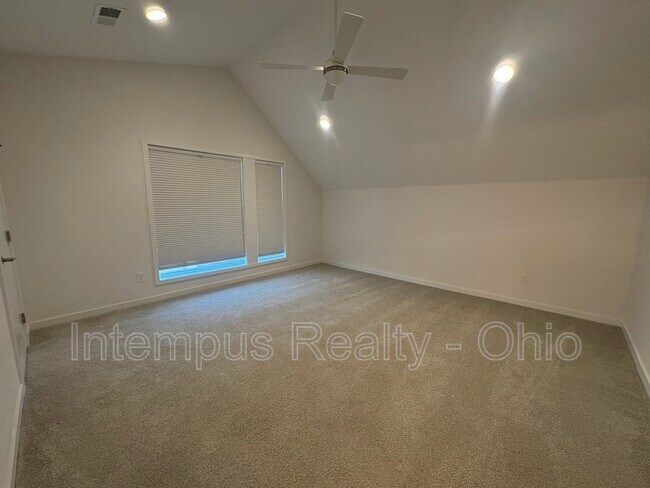 Building Photo - 2430 Richmond Rd