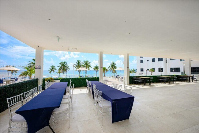Building Photo - 2201 S Ocean Dr