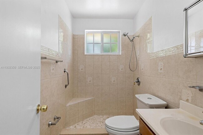 Building Photo - 3500 SW 26th St