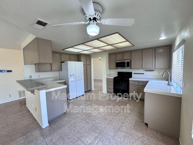 Building Photo - 24453 Jacarte Dr
