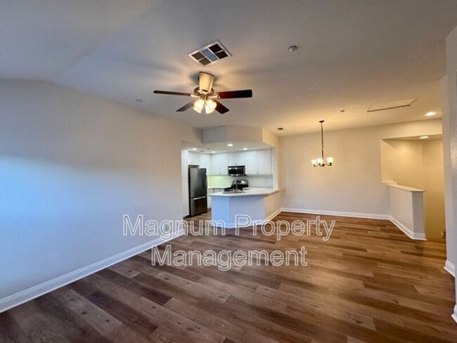 Building Photo - 41685 Woodridge Ave