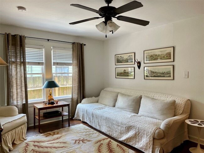 Building Photo - 429 Hawthorne St