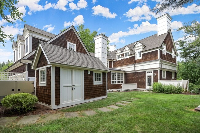 Building Photo - 556 Riversville Rd