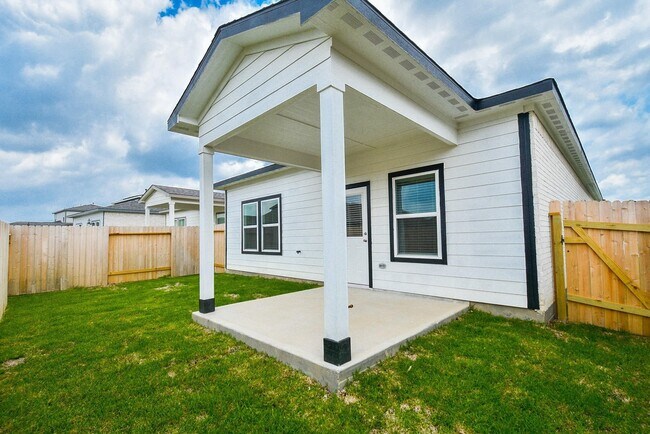 Building Photo - 8319 Bristlecone Pne Wy