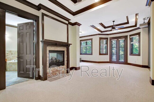 Building Photo - 250 Moss Creek Walk