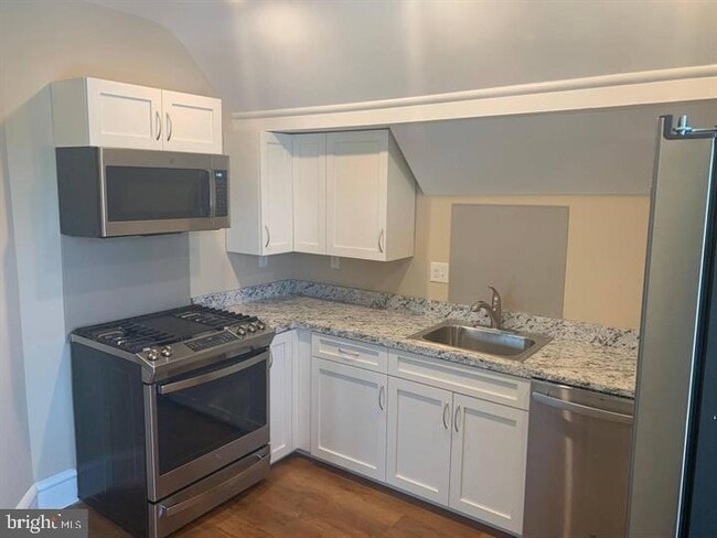 Building Photo - 135 Park Pl