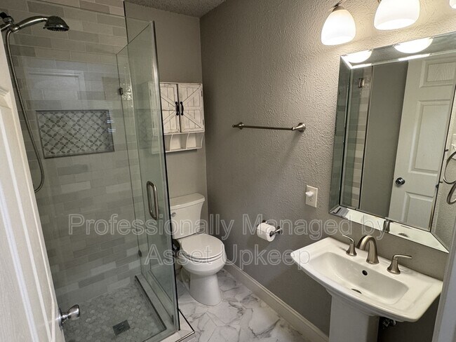 Building Photo - 1223 Dumont Dr
