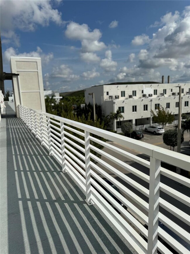 Building Photo - 6416 NW 102nd Ct