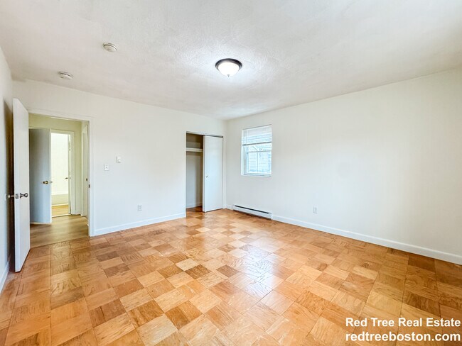 Building Photo - 11 Hodges Ave