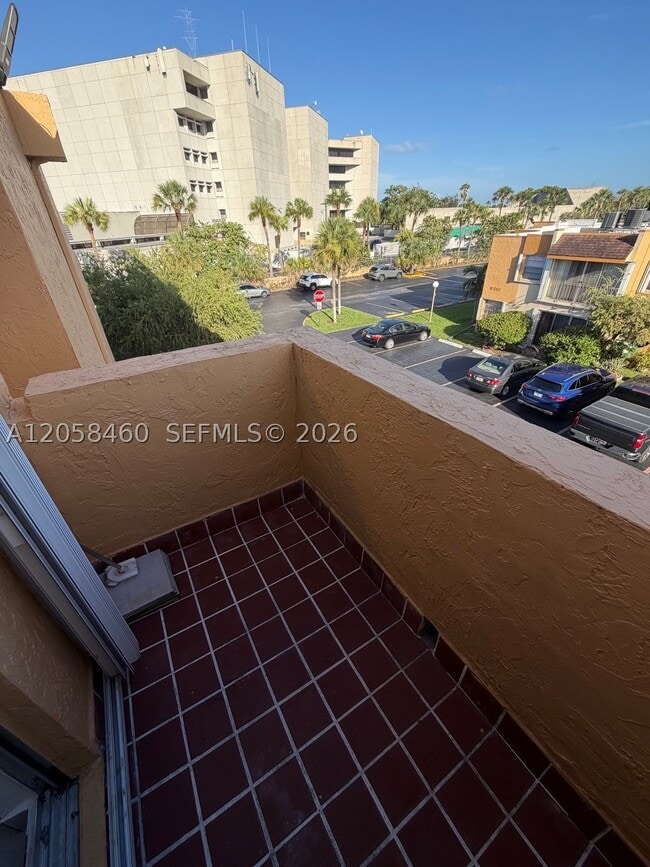 Building Photo - 9300 W Flagler St