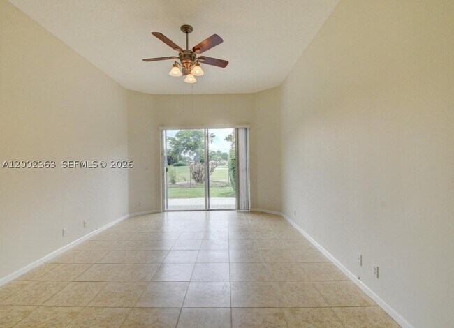 Building Photo - 8291 Hampton Wood Dr
