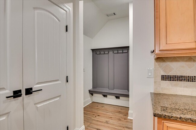 Building Photo - Home For Rent: 765 Mural Lake Ct Grovetown...