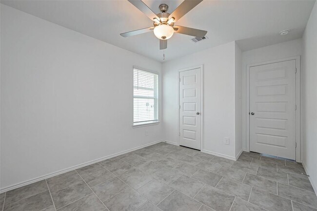 Building Photo - 1123 Lipizzan Ln
